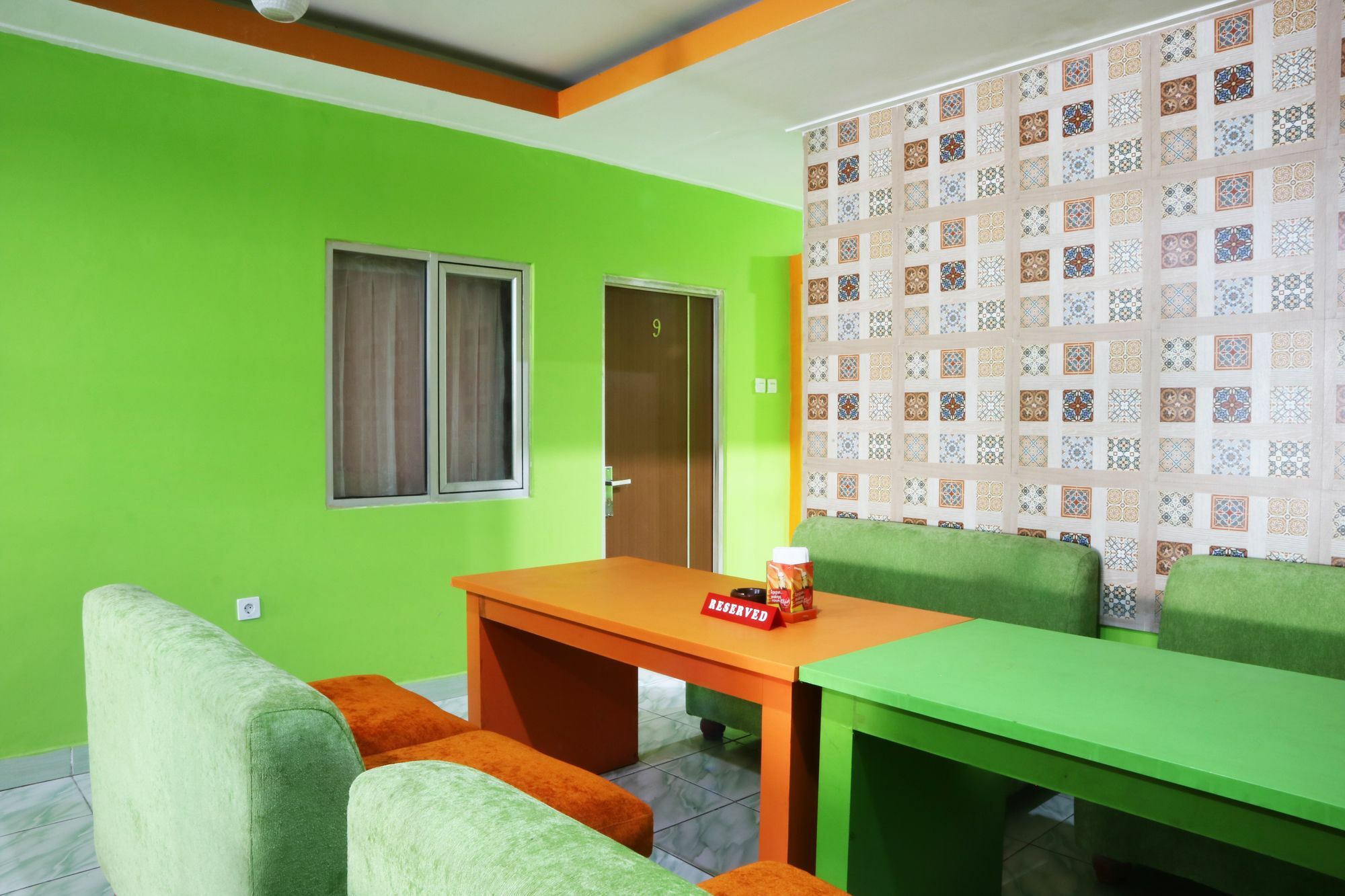 Seungit Syariah Inn Tebet Mitra Reddoorz Джакарта Екстер'єр фото